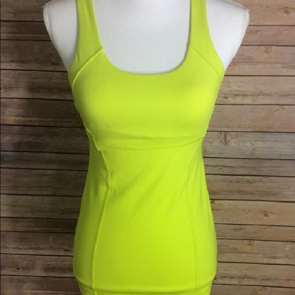 Lululemon workout top - Picture 2 of 4
